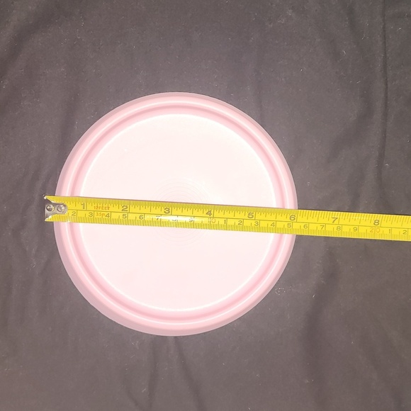 Replacement Tupperware Lid. 6 In Round - Picture 1 of 4